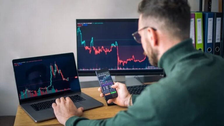 Spotting Undervalued Crypto Gems: A Guide to Smart Investing